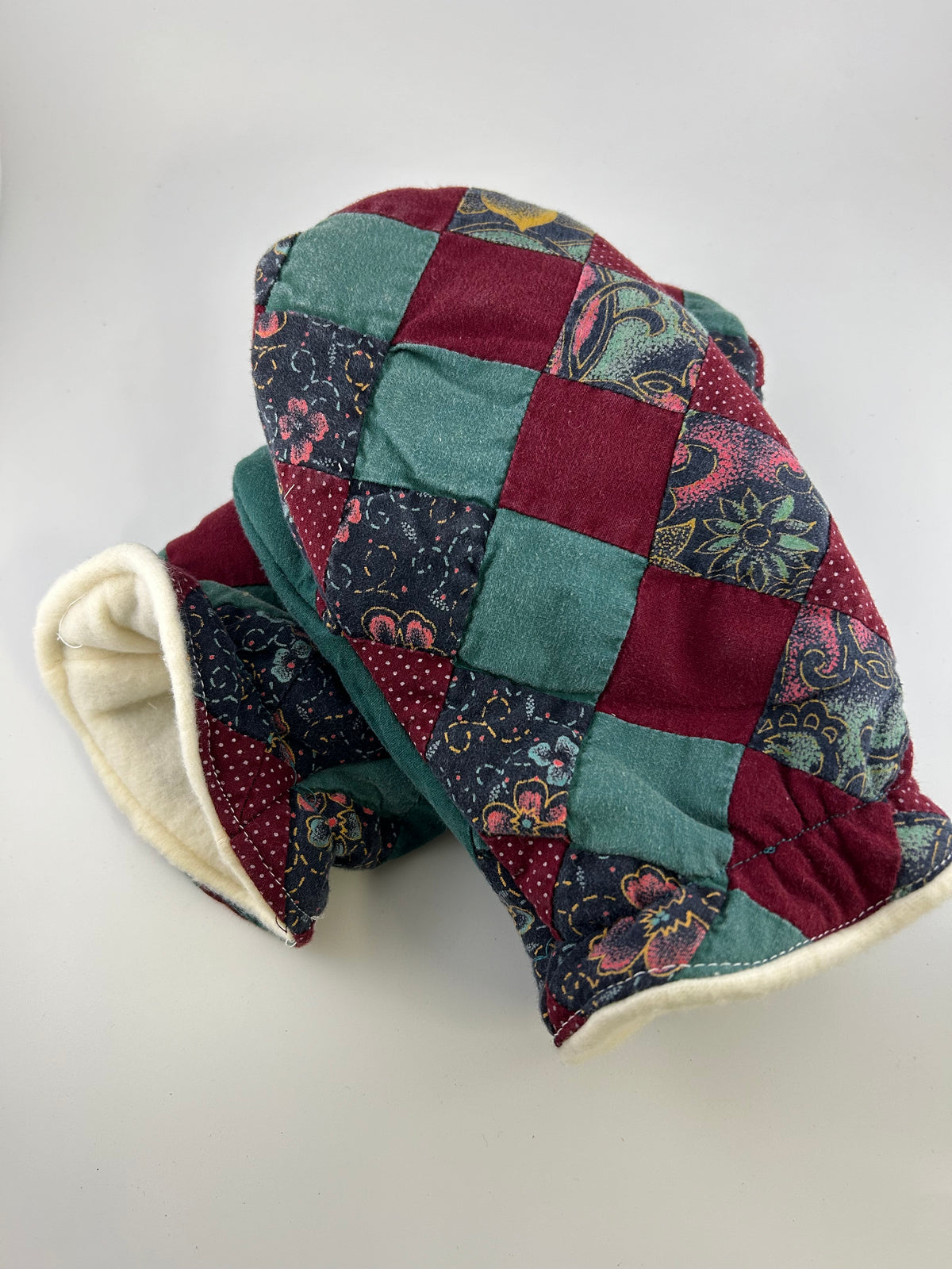 Quilty Mittens 2- Large