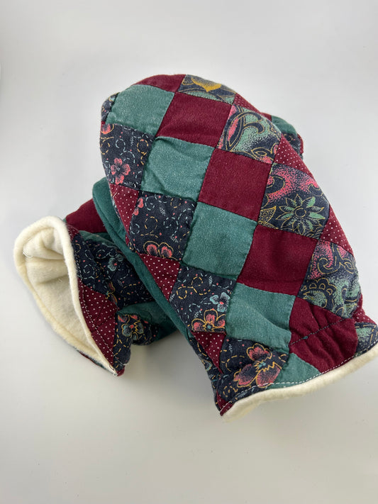 Quilty Mittens 2- Large